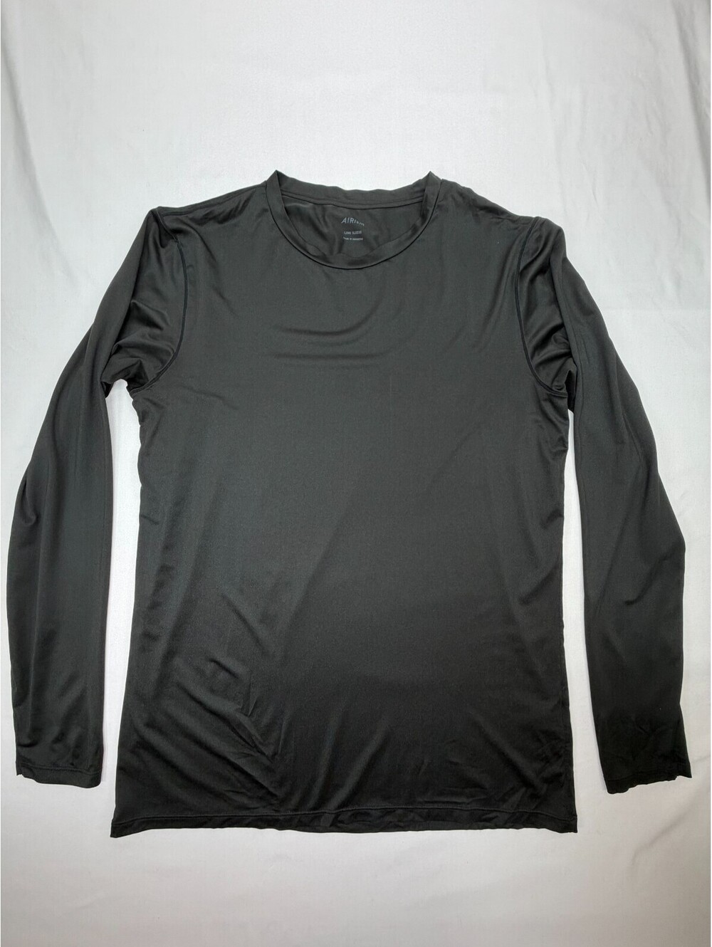 Uniqlo AIRism Men's T Shirt Long Sleeve Athletic Solid Pullover Size M Black